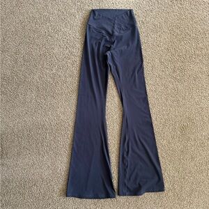 Sunzel Crossover High Waist Flare Leggings Women’s Small Gray Yoga Pants